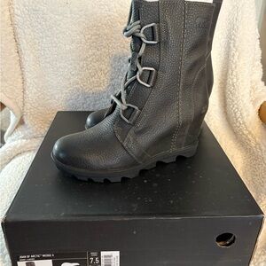 Sorel Women's Arctic Wedge Boots - Dark Gray